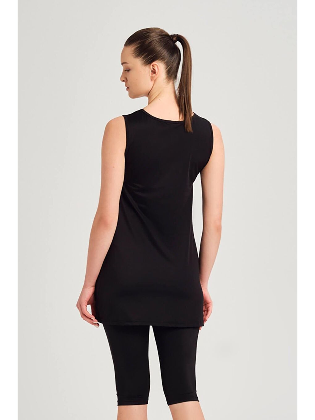 Siyah Askılı 3 Parça Yarı Kapalı Mayo Takımı 6024-3