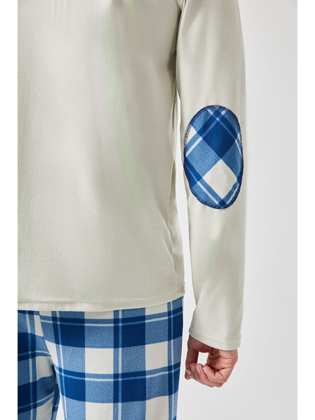 Mavi Erkek Pamuklu Uzun Kollu Yamalı Ekose Desenli Pijama Takımı-1