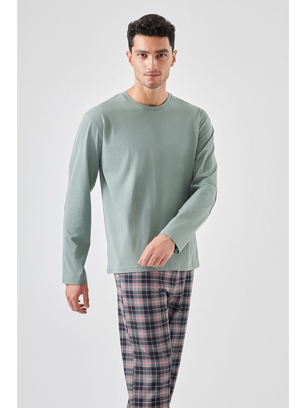 Yeşil Erkek Pamuklu Uzun Kollu Yamalı Ekose Desenli Pijama Takımı