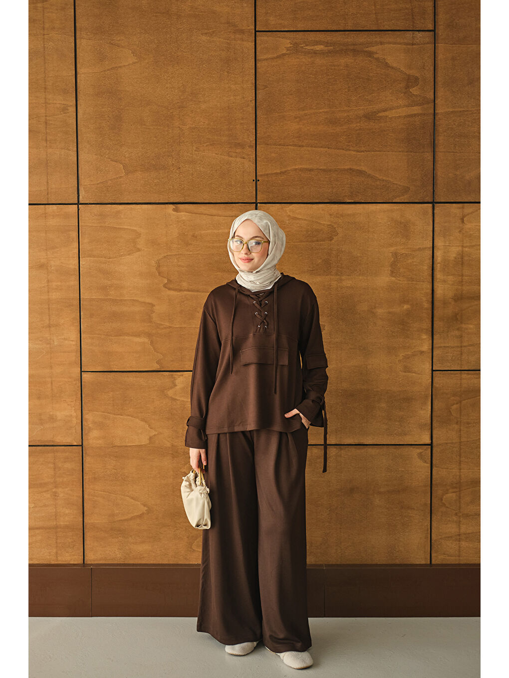 Kadın Önü Çapraz İp Detay Takım Kahverengi-3