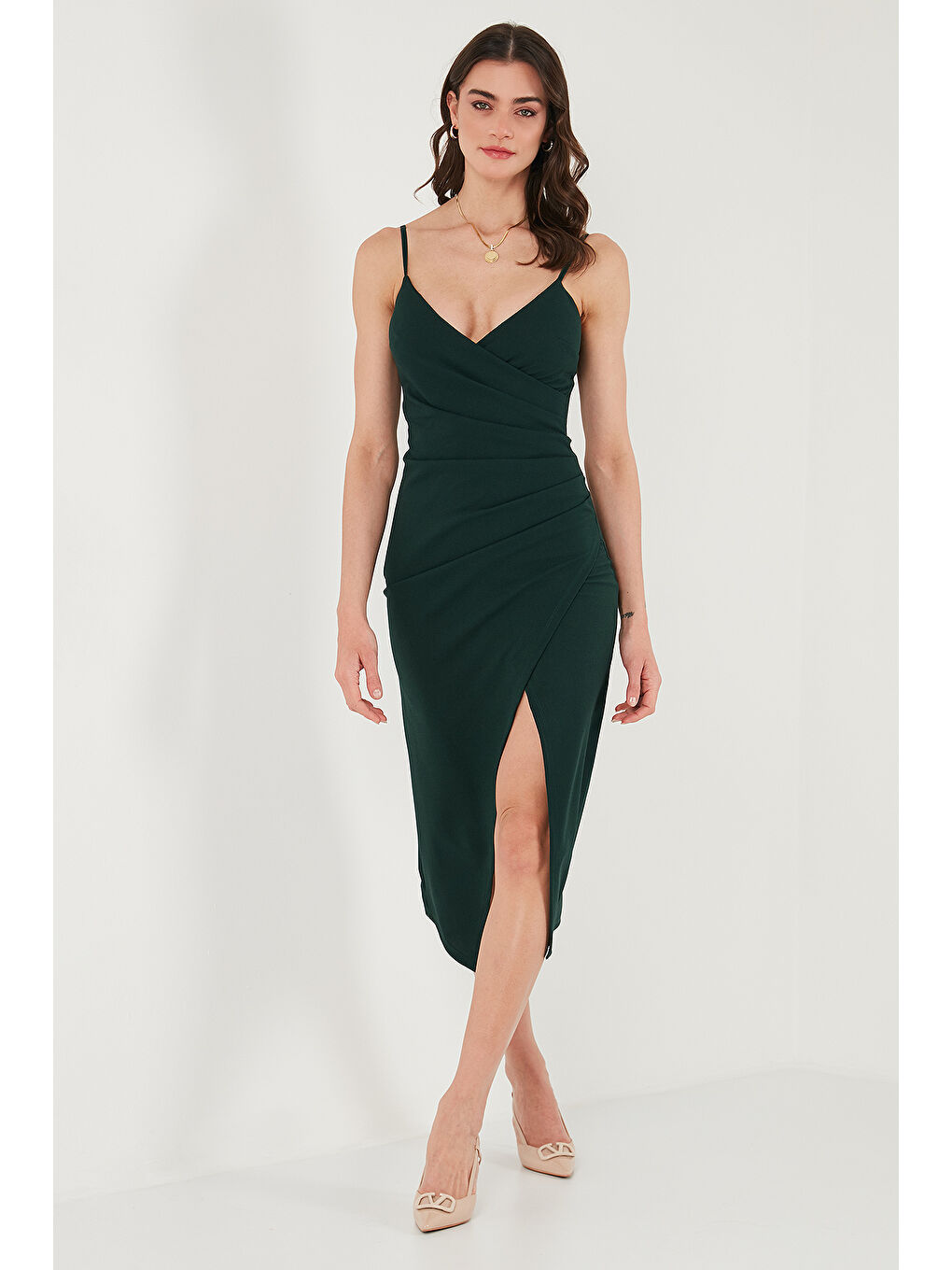 Yeşil Slim Fit V Yaka Drape Detaylı Yırtmaçlı Midi Boy Kadın Elbise 6789961-3