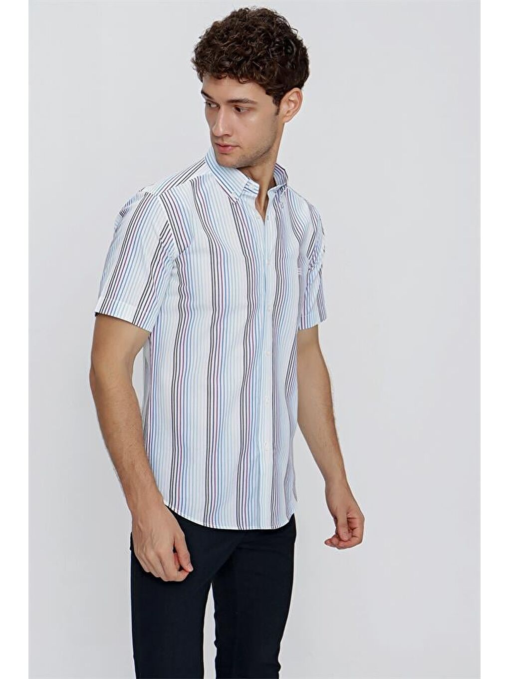 Lacivert Kısa Kol Çizgili Düğmeli Yaka Slim Fit Dar Kesim Klasik Gömlek 1004220155-3