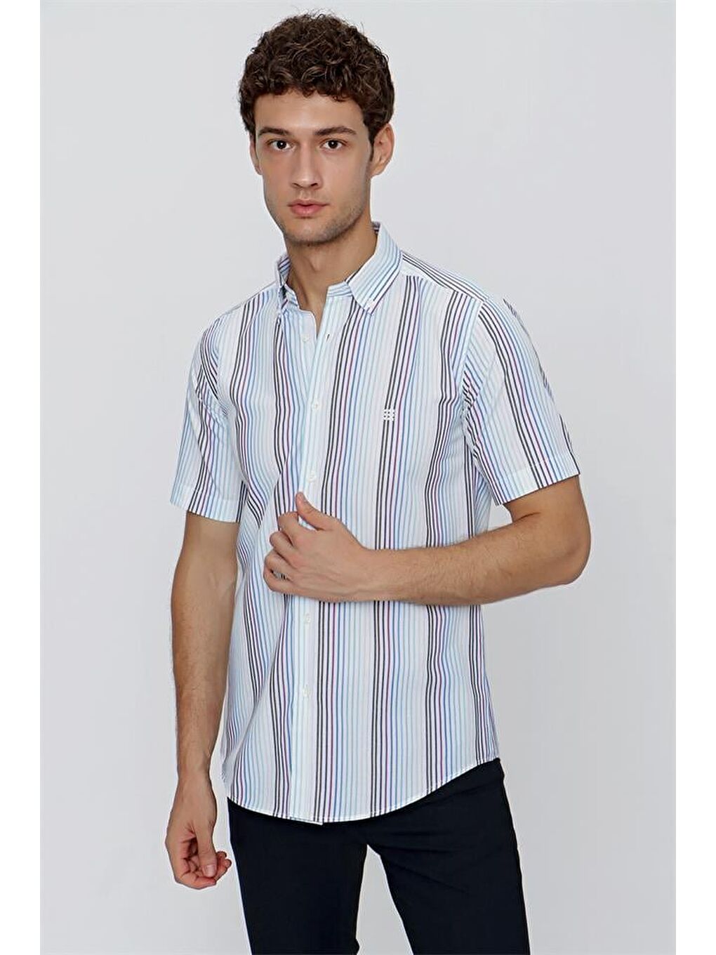 Lacivert Kısa Kol Çizgili Düğmeli Yaka Slim Fit Dar Kesim Klasik Gömlek 1004220155-4