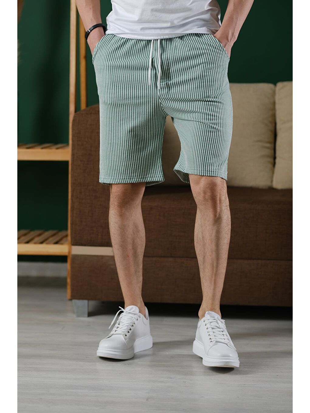 Yeşil Ethan Çizgili Dokuma Slim Fit Elastanlı Erkek Bermuda Şort-1