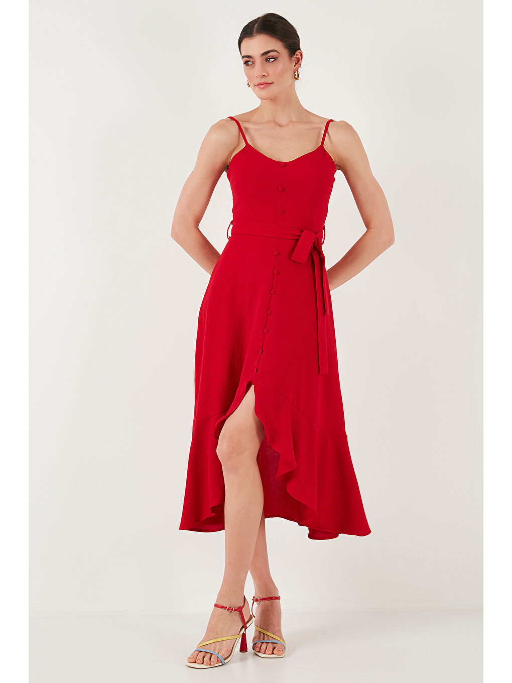 Kırmızı Kemer Ve Düğme Detaylı Volanlı Regular Fit Midi Boy Kadın Elbise 67810145-1