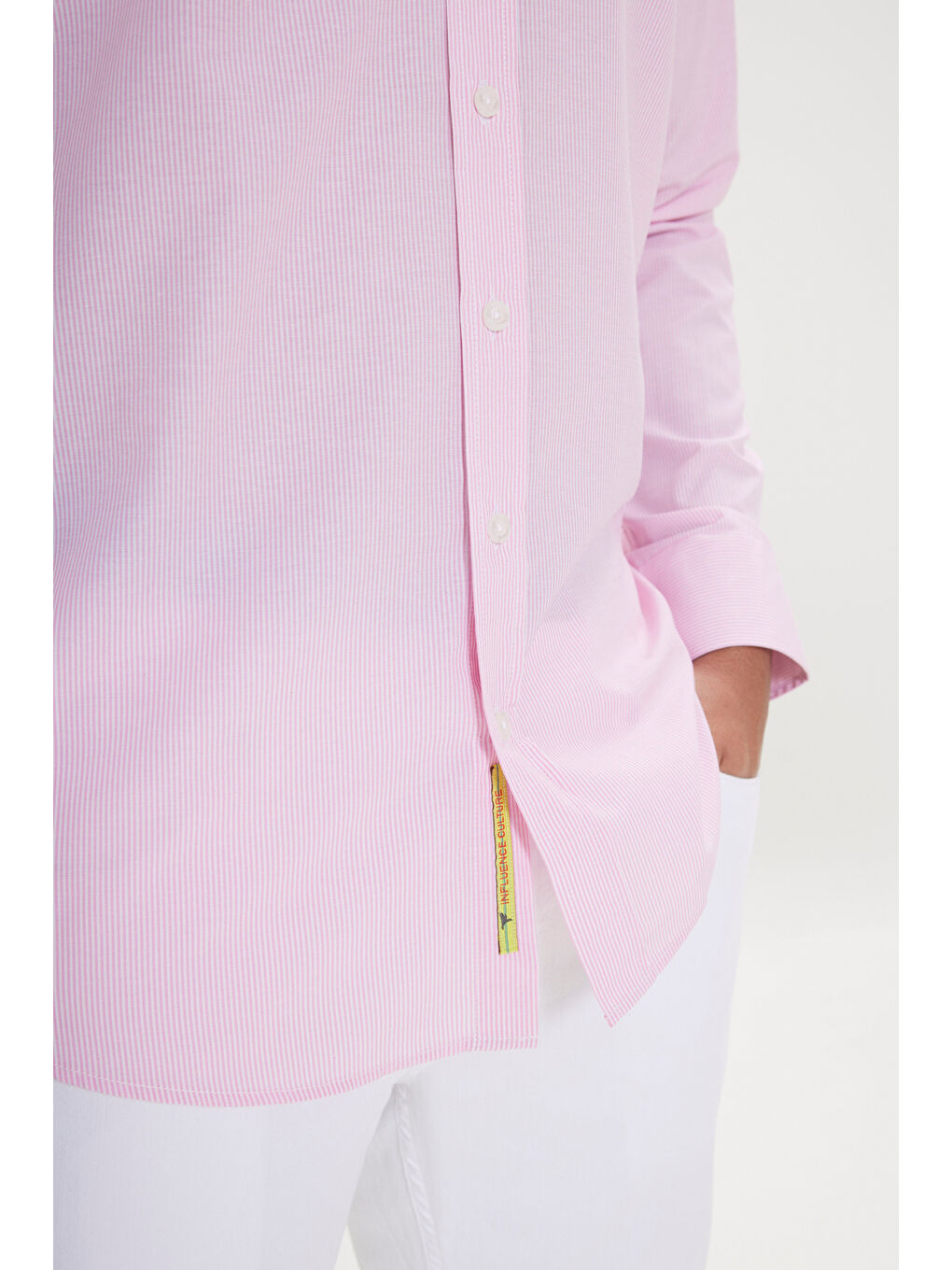 Erkek Beyaz-Pembe Slim Fit Dar Kesim Gizli Düğmeli Yaka Pamuklu Çizgili Gömlek-4