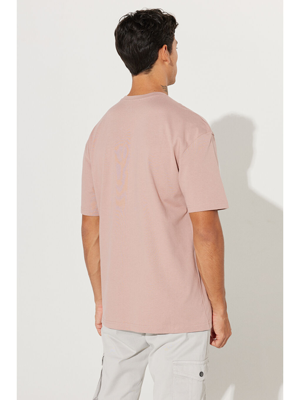 Bej Erkek Pudra Oversize Fit Geniş Kesim Bisiklet Yaka %100 Pamuk Cepli Tişört-6