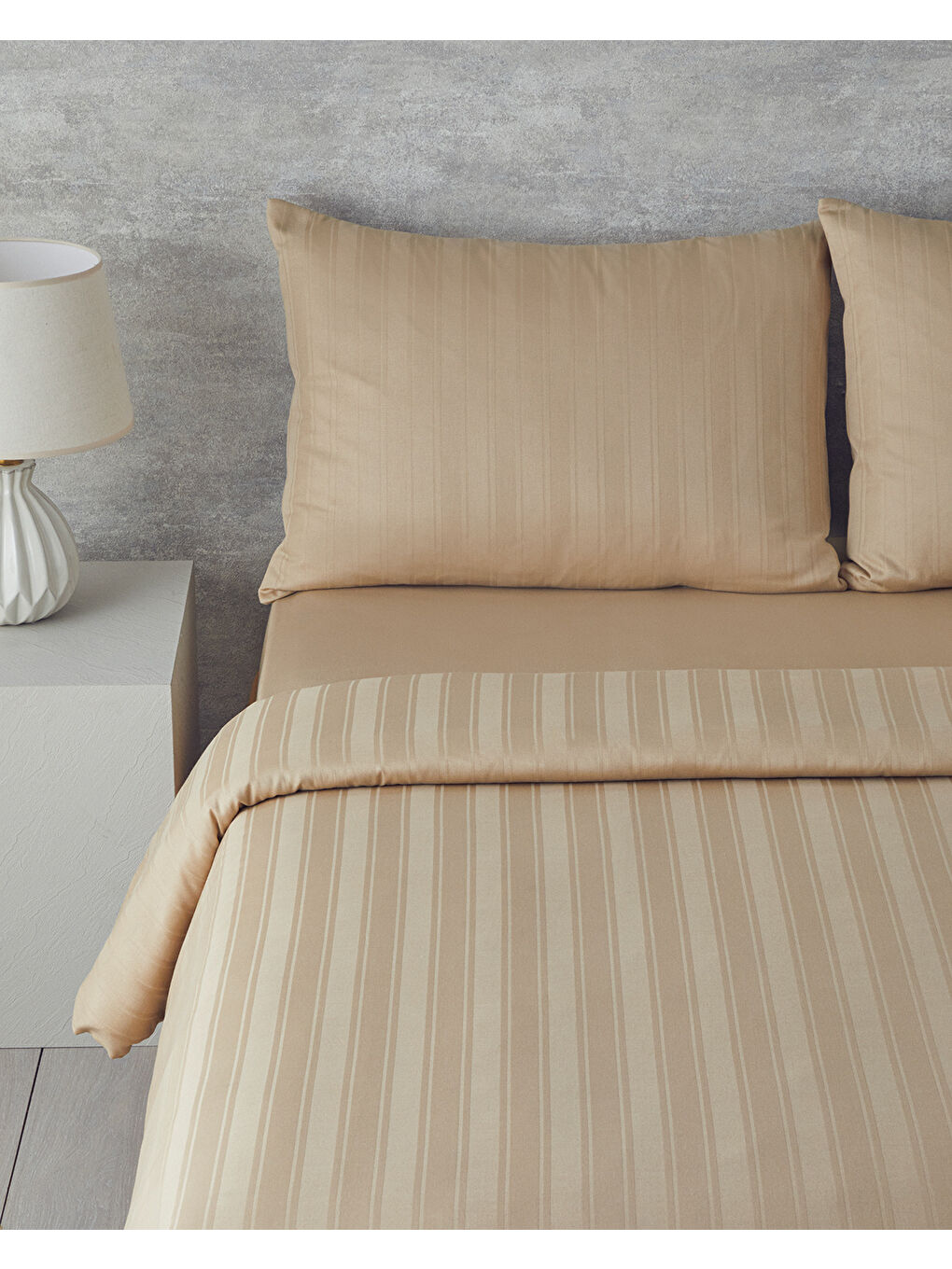 Sarı Lior Çizgili Pamuk Saten Çift Kişilik Nevresim Takımı Gold-1