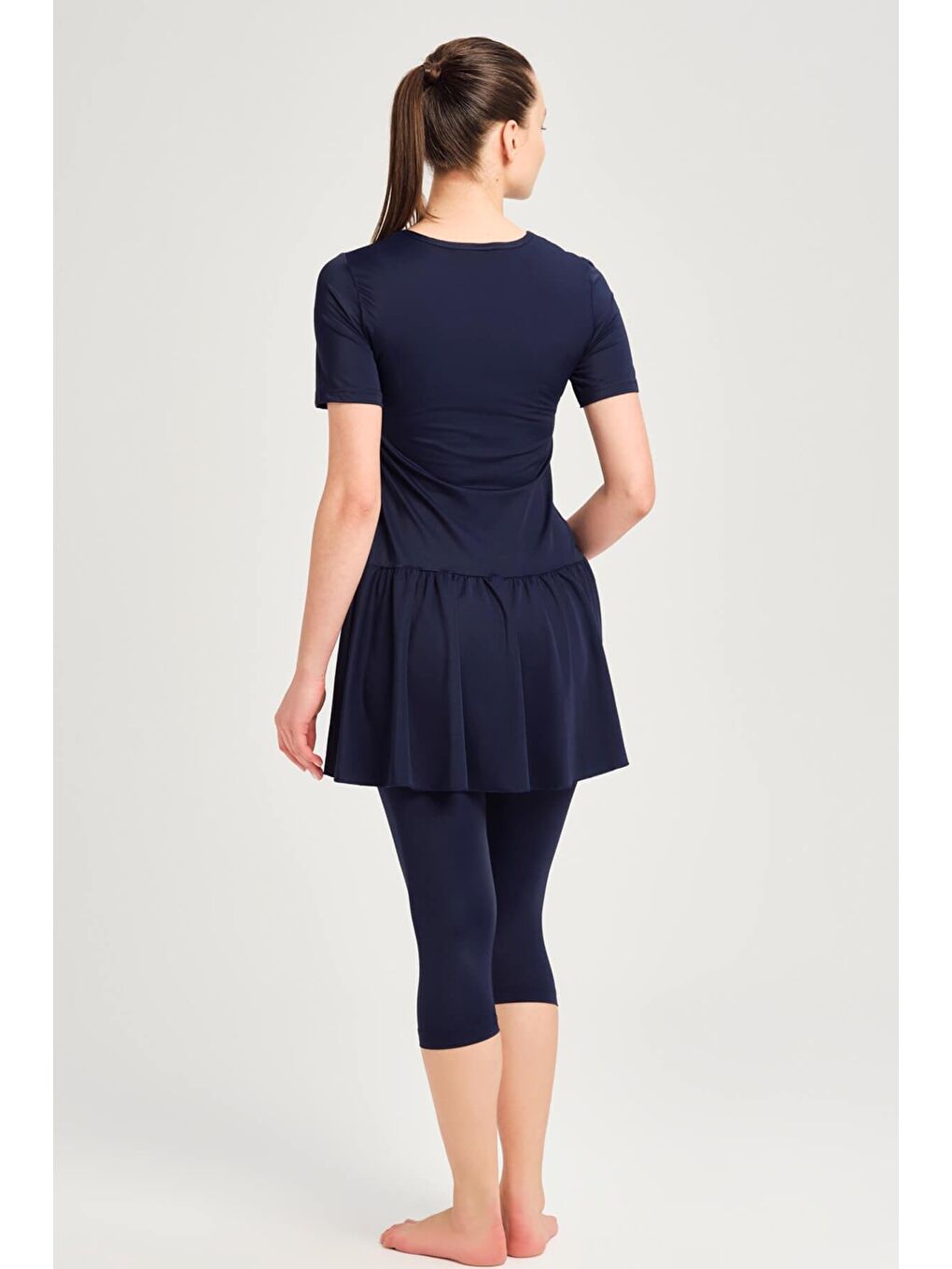 Yarım Kol Etekli Lacivert 3 Parça Yarı Kapalı Mayo Takımı 2815-1