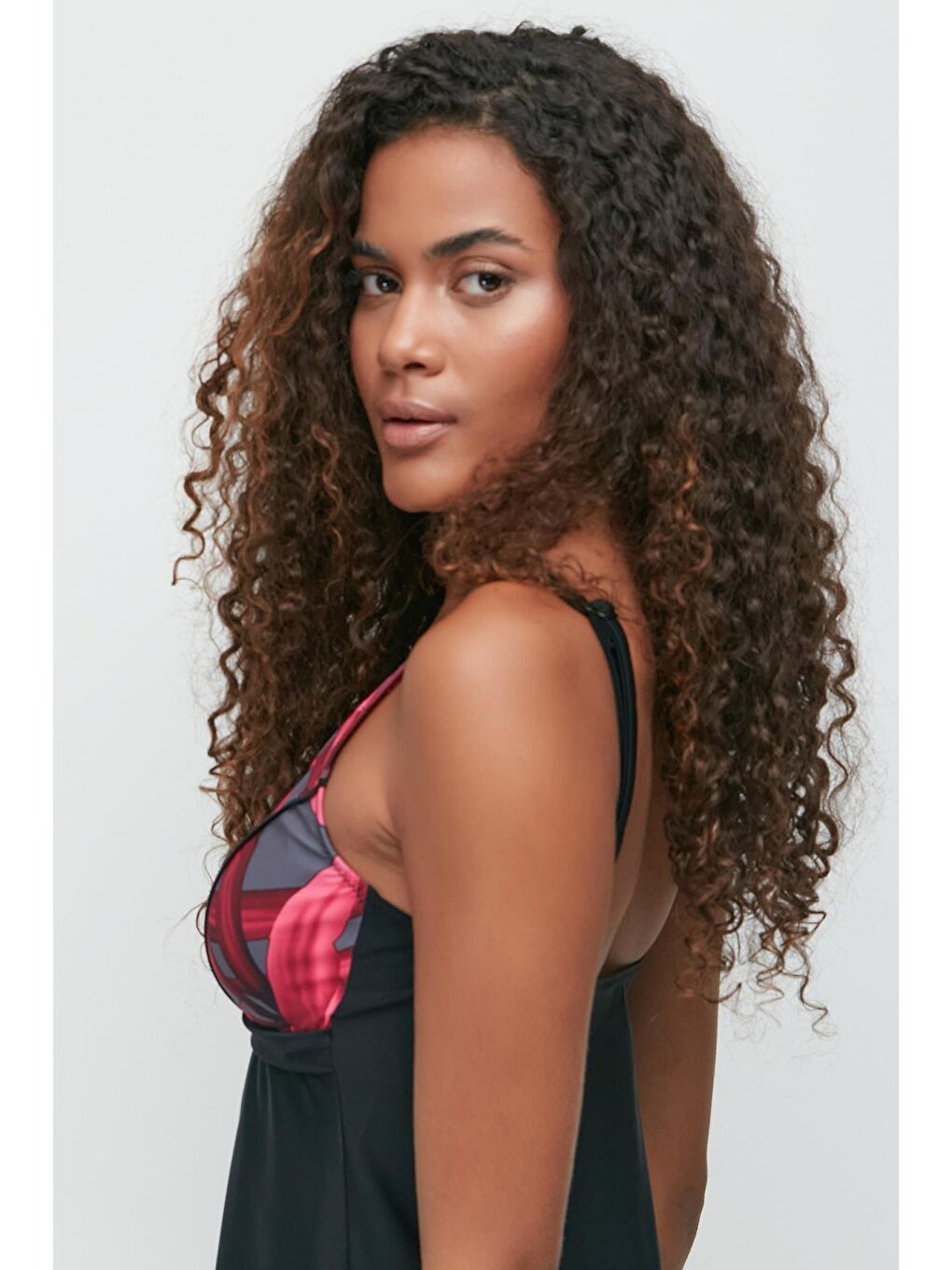 Taytlı Tesettür Mayo  7752 Siyah/Kırmızı-3