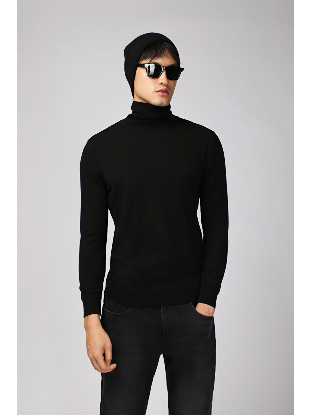 Siyah Balıkçı Yaka Regular Fit Pamuklu Triko Büyük Beden Kazak-2