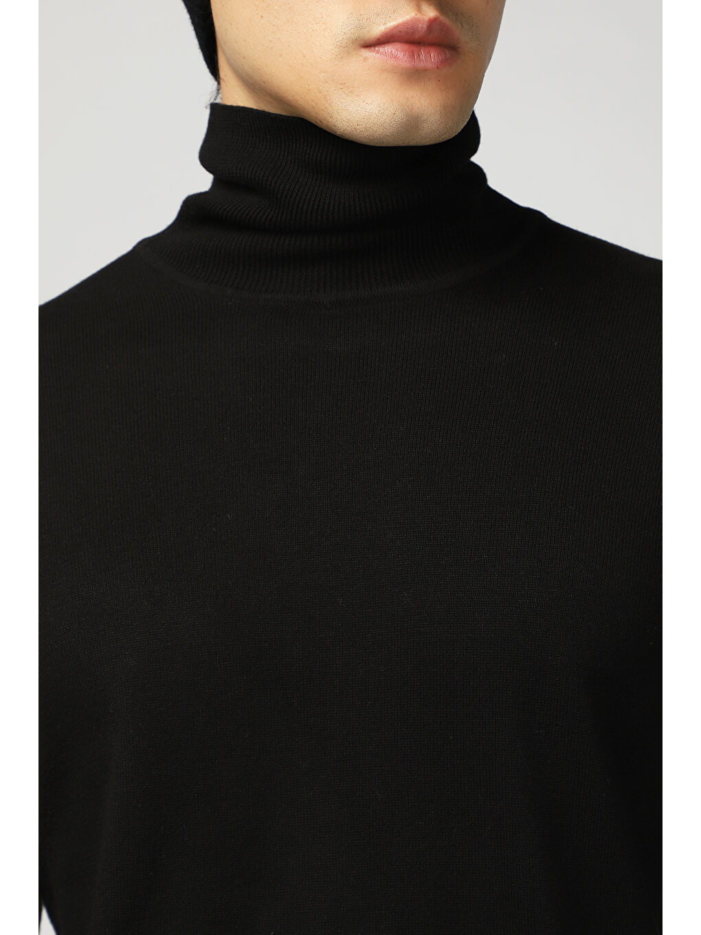 Siyah Balıkçı Yaka Regular Fit Pamuklu Triko Büyük Beden Kazak-4