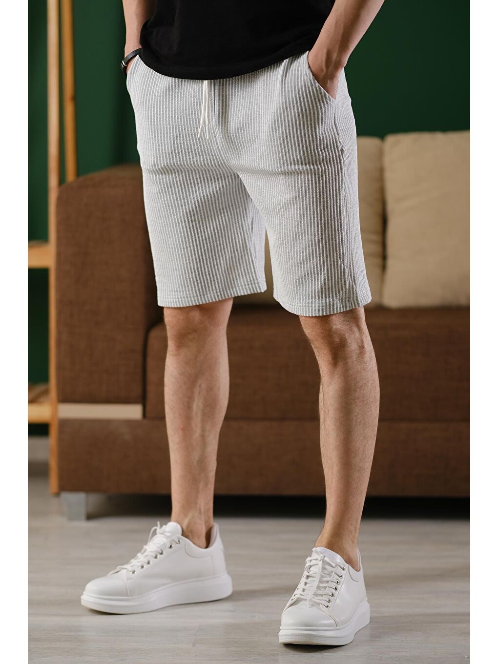 Gri Ethan Çizgili Dokuma Slim Fit Elastanlı Erkek Bermuda Şort-3