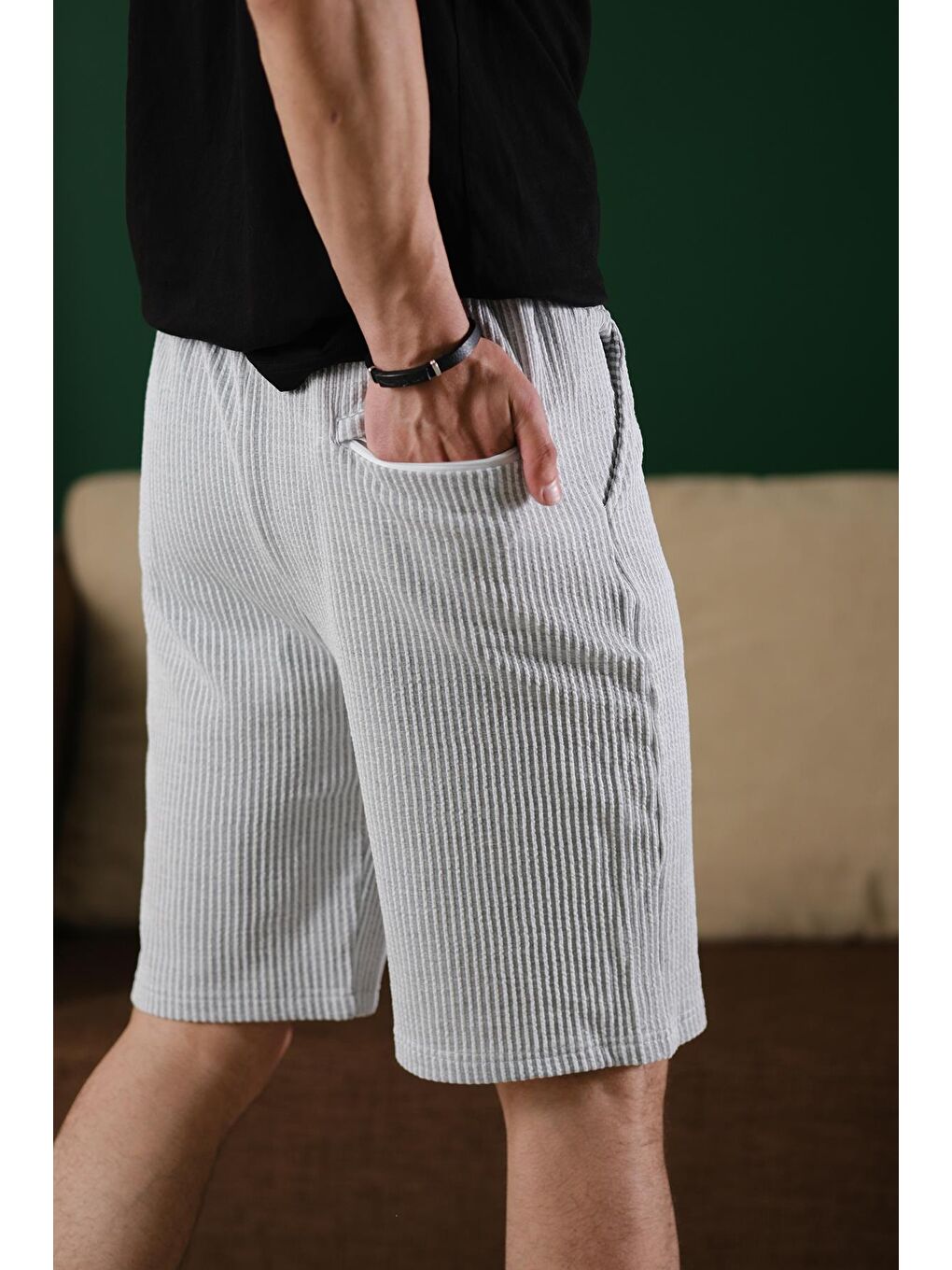 Gri Ethan Çizgili Dokuma Slim Fit Elastanlı Erkek Bermuda Şort-4