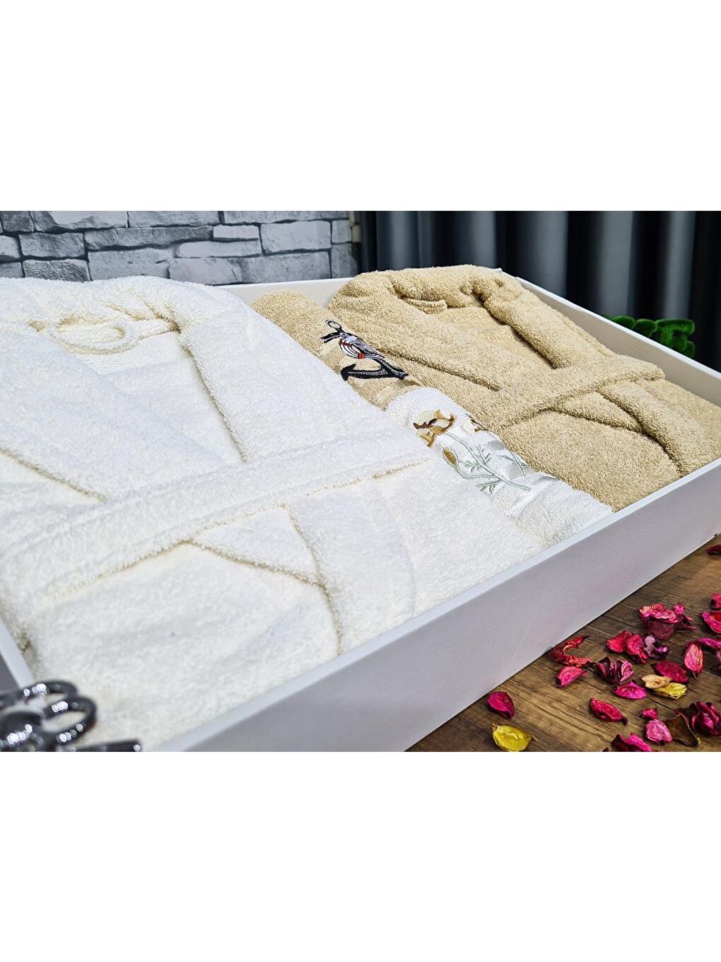 Karışık Çeyizlik Aile Bornoz Seti 4 Parça Krem Cappucino-3