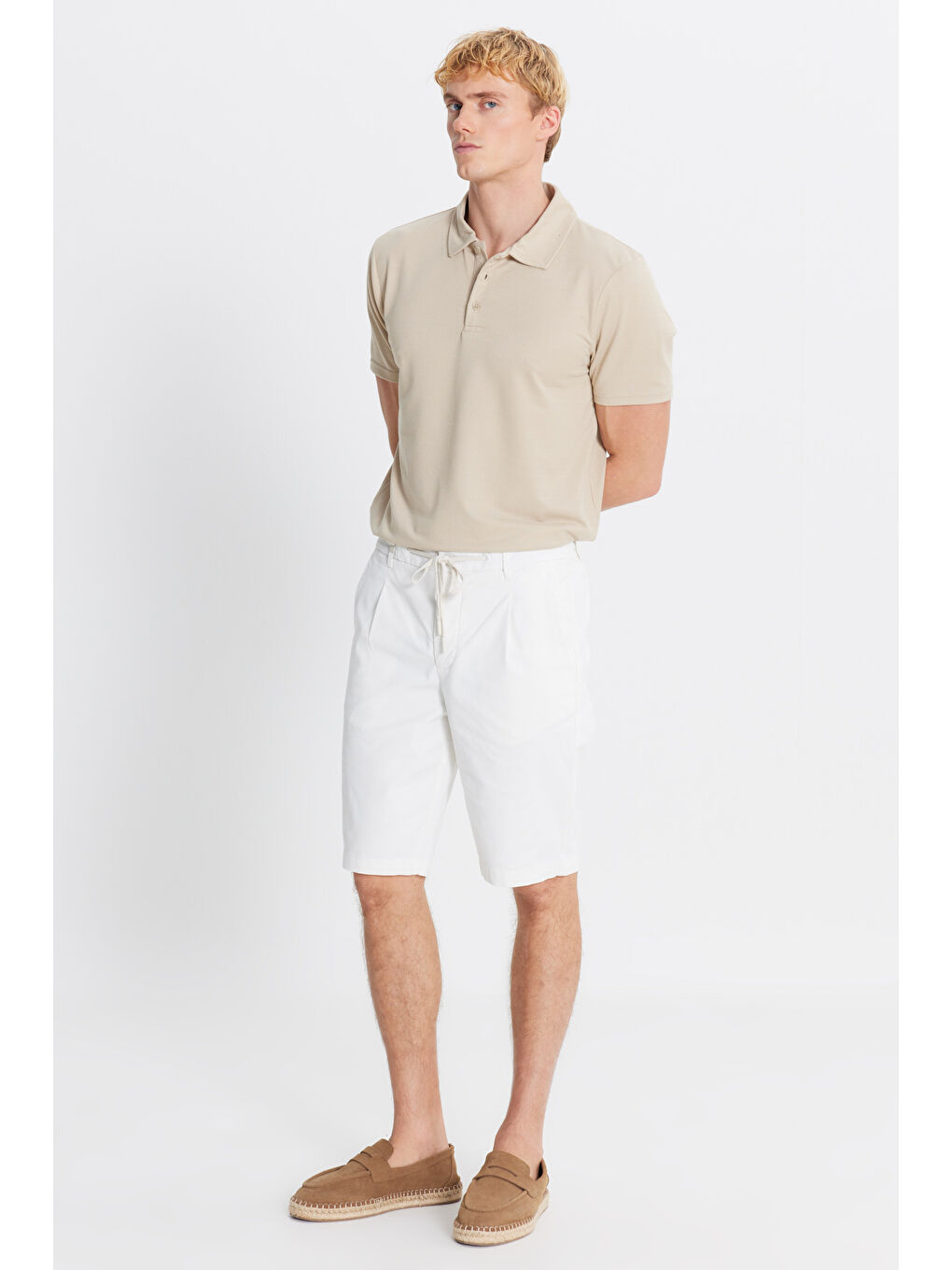 Erkek Beyaz Pamuklu Slim Fit Dar Kesim Beli Bağlamalı Yan Cepli Esnek Şort-1