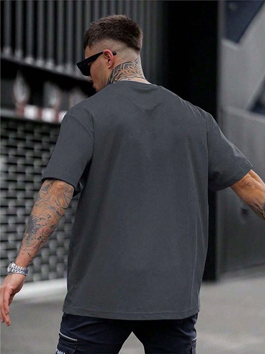 Gri Baskılı Oversize Erkek Kısa Kollu Tişört-1