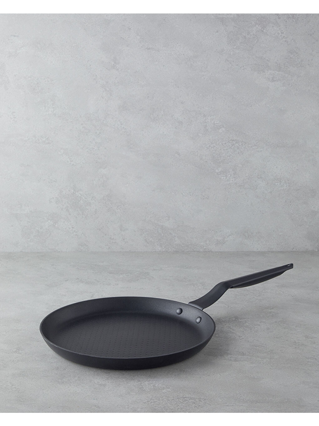 Pro Grade İndüksiyon Tabanlı Krep Tava 30 cm Siyah
