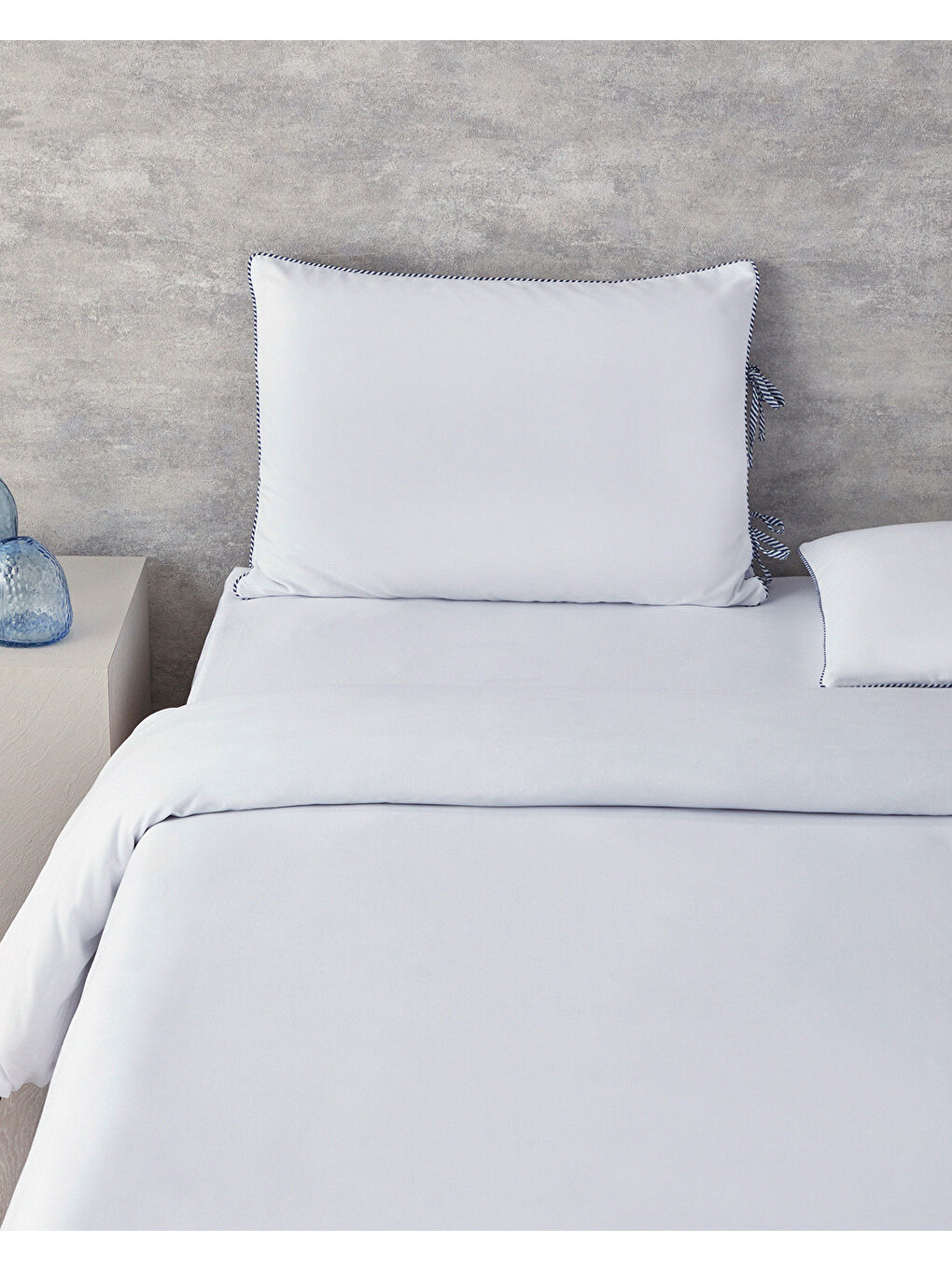 Comfy Plain Tek Kişilik Nevresim Takımı Beyaz - Lacivert-1