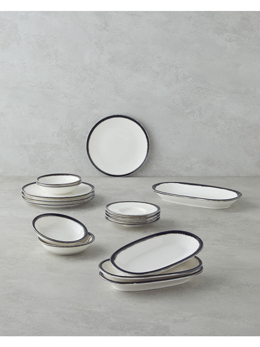 Horizon Porselen Kahvaltı Takımı 16 Parça 4 Kişilik Siyah