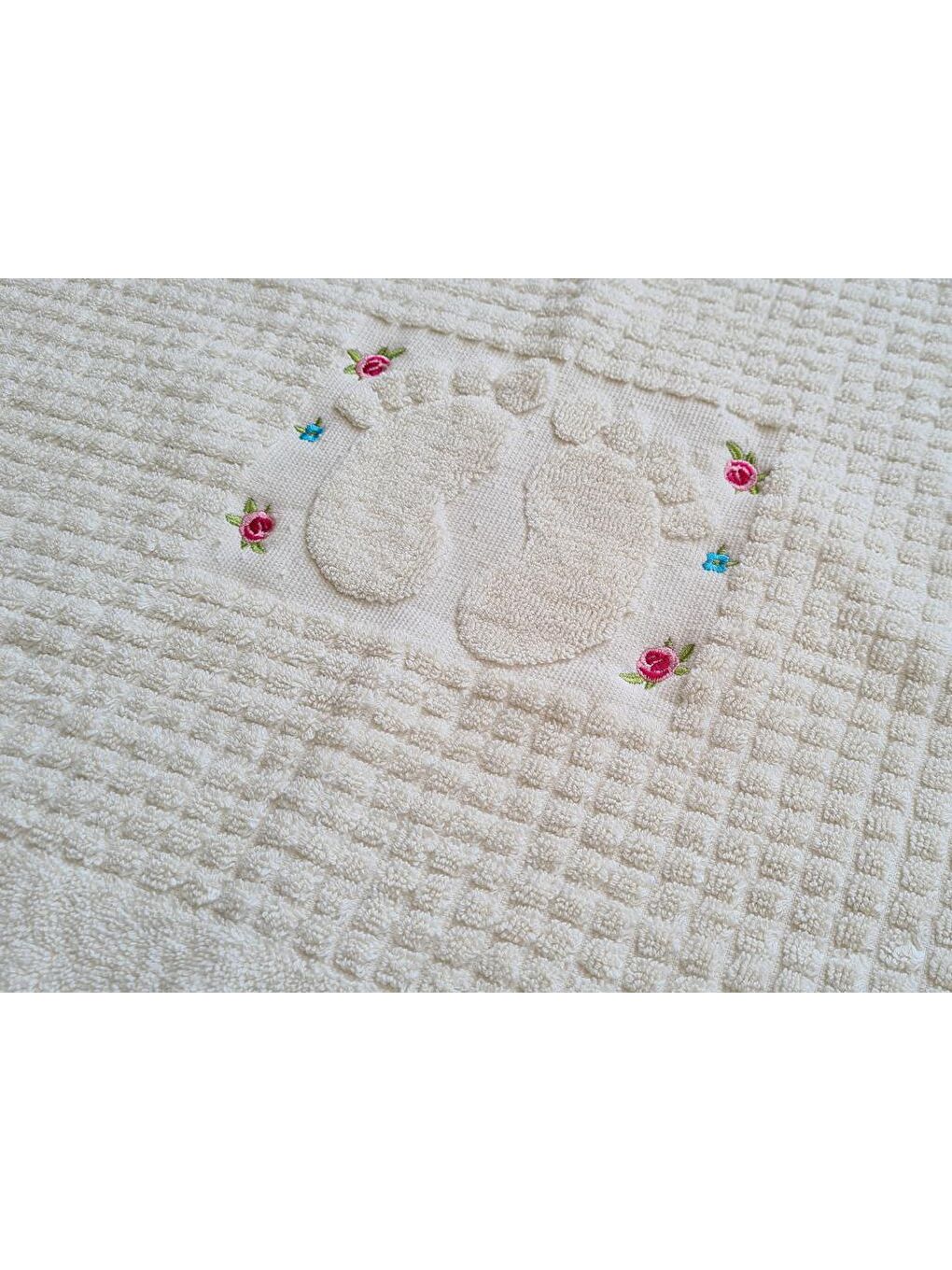 Güldestan Nakışlı Ayak Havlusu Beyaz-1