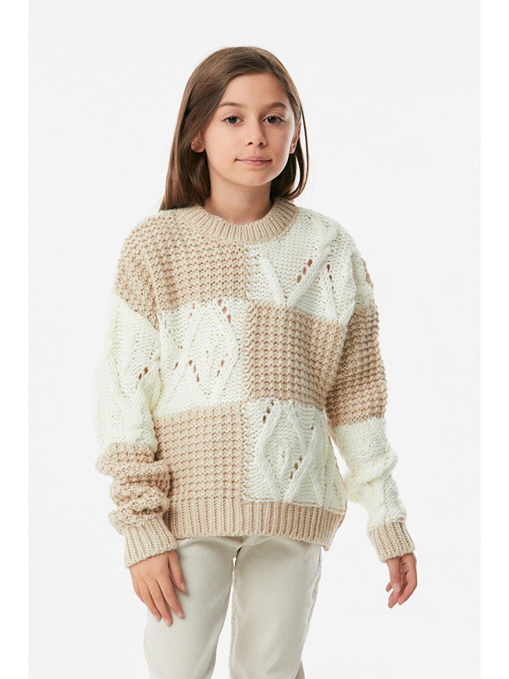 Bej Örgülü Dik Yaka Kız Çocuk Triko Kazak-1