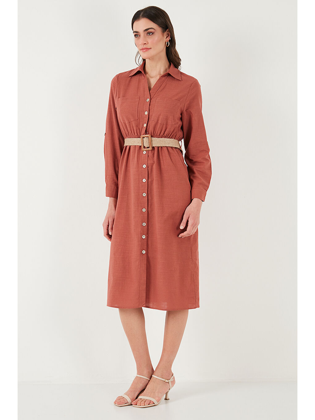 Kahverengi Pamuklu Regular Fit Kemerli Midi Boy Gömlek Kadın Elbise 67810301-2