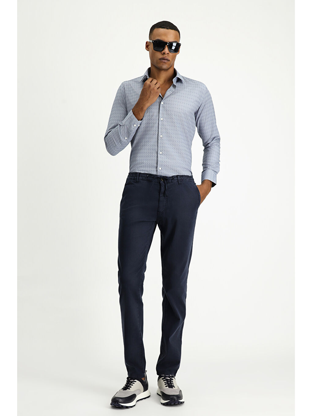 Lacivert Uzun Kol Slim Fit Dar Kesim Desenli Klasik Pamuklu Kolay Ütülenebilir Gömlek-1