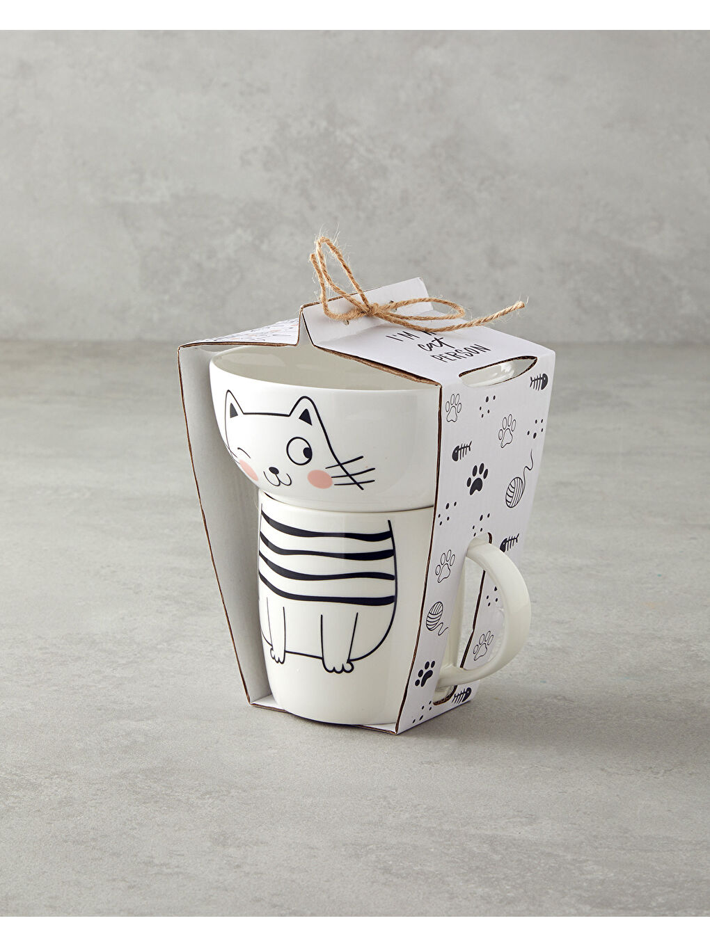 Mingle Catty New Bone China Kaseli Kupa 360 ml-13 cm Siyah - Beyaz