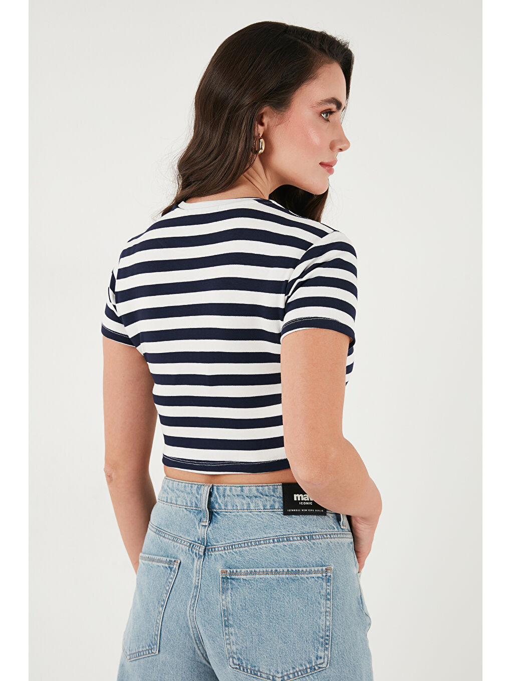 Lacivert Slim Fit Bisiklet Yaka Çizgili Crop Kadın T Shirt 5866110-6