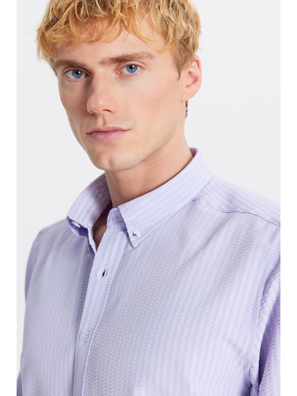 Erkek Lila Tailored Slim Fit Dar Kesim Düğmeli Yaka Gofre Desenli Gömlek-3