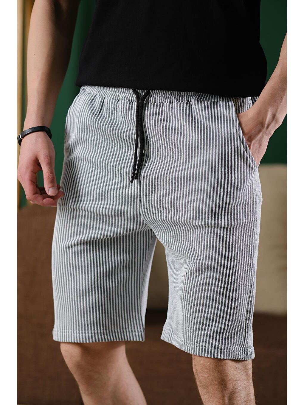Antrasit Ethan Çizgili Dokuma Slim Fit Elastanlı Erkek Bermuda Şort