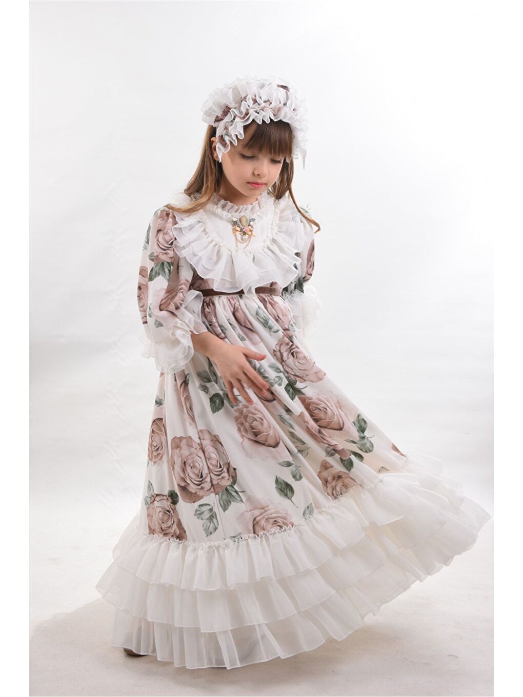 Bej Özel Tasarım Kız Çocuk Uzun Vintage Elbise, Kolye Ve Saç Aksesuarlı Abiye Elbise_M2346-2