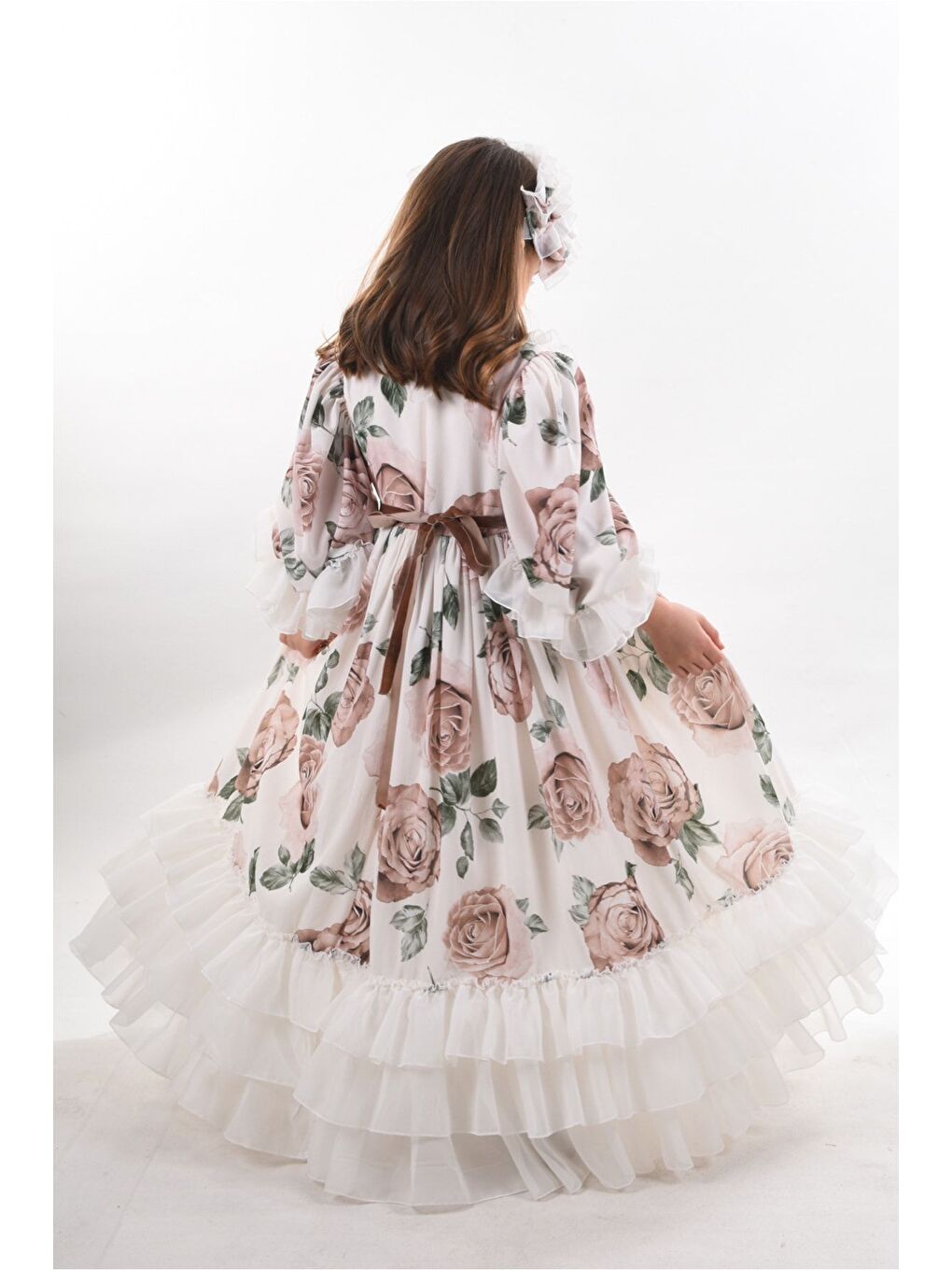 Bej Özel Tasarım Kız Çocuk Uzun Vintage Elbise, Kolye Ve Saç Aksesuarlı Abiye Elbise_M2346-3