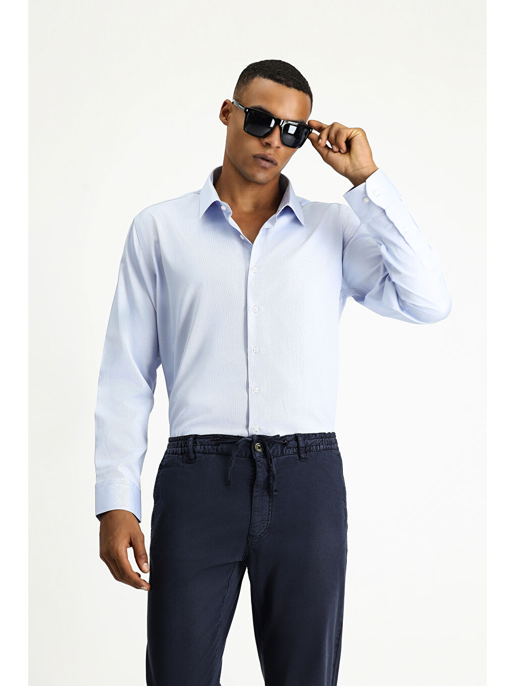 Mavi Uzun Kol Slim Fit Dar Kesim Klasik Desenli Pamuklu Kolay Ütülenebilir Gömlek