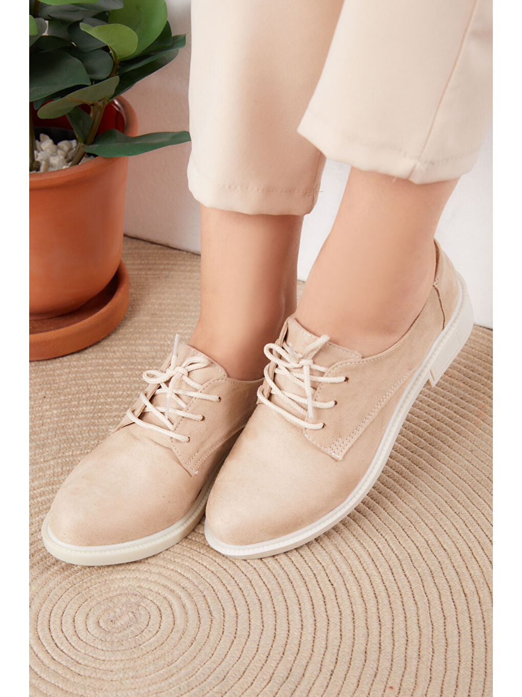 Kadın Bej Süet Ayakkabı - 26361-2