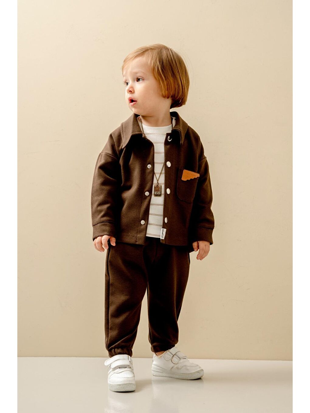 Erkek Çocuk Kahverengi Düğmeli Ceket Pantolon Ve T Shirt Takım-4