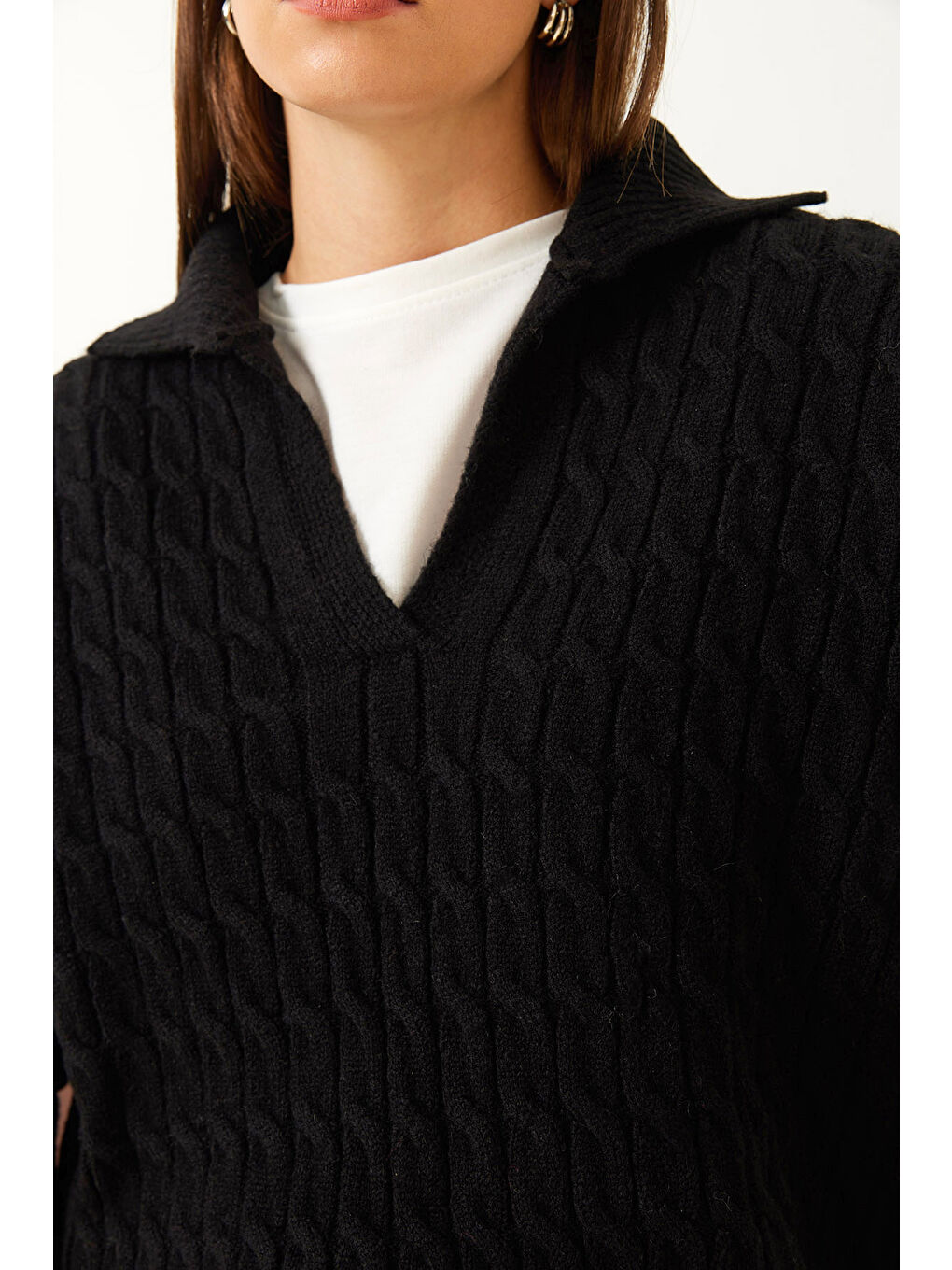 Siyah Kadın V Yaka Desenli Triko Kazak-4