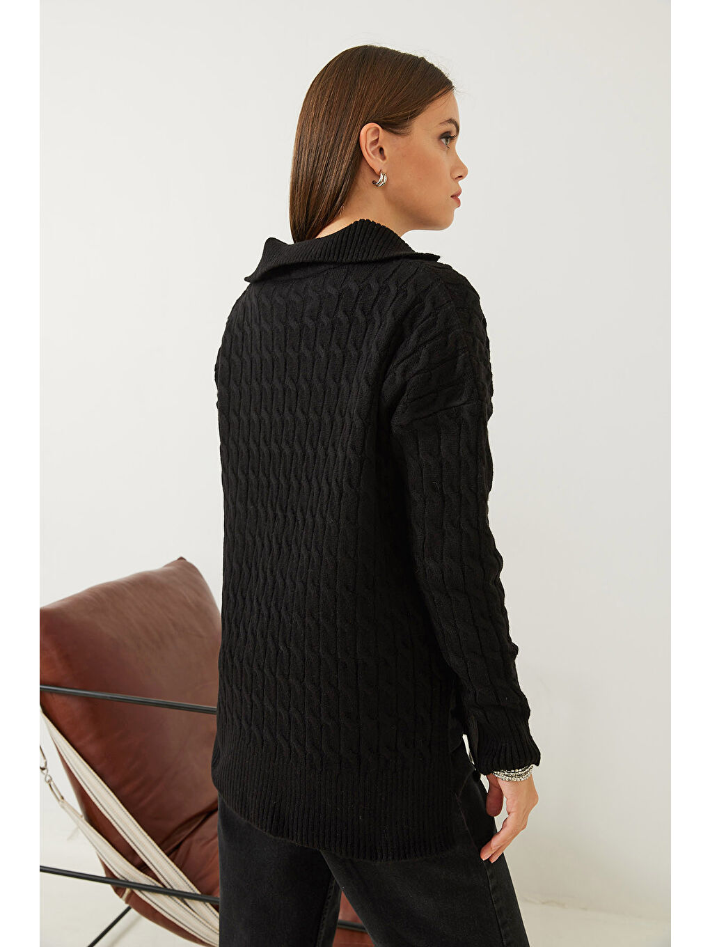 Siyah Kadın V Yaka Desenli Triko Kazak-5