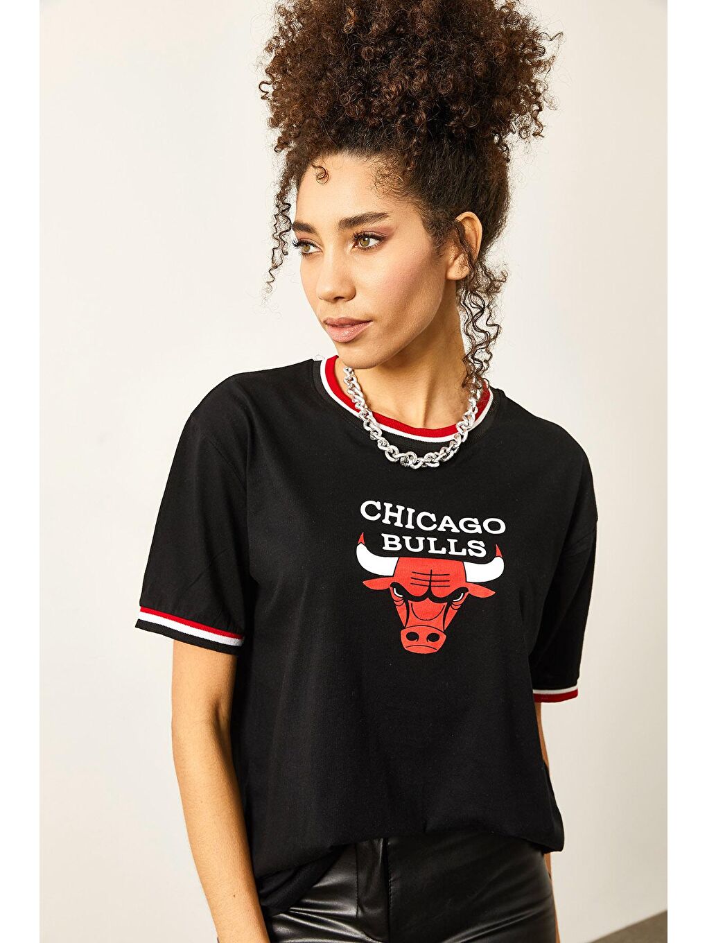 Siyah Önü Basklı Şerit Ribanalı Basic Tişört 2YXK1-46216-02-1