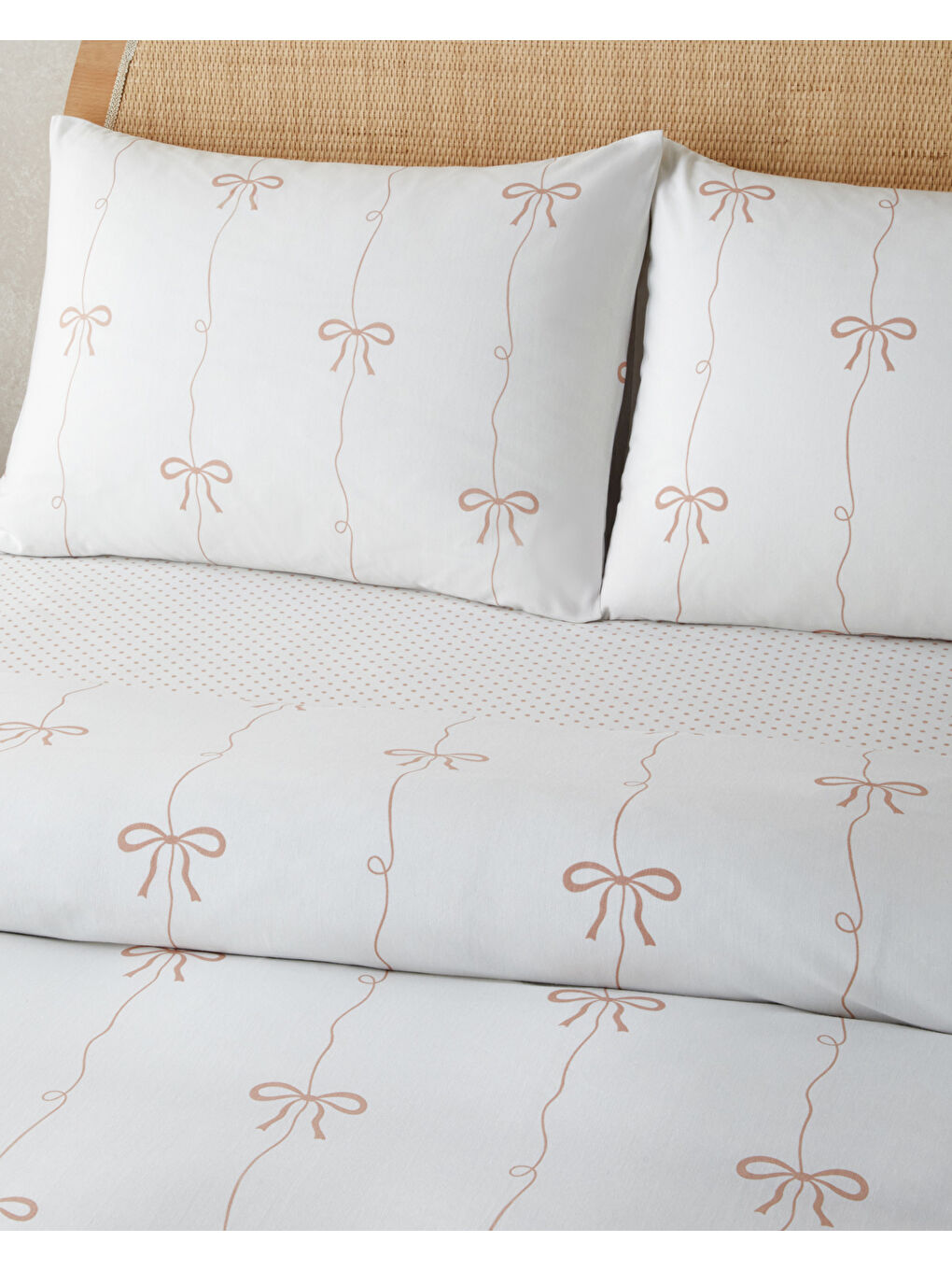 Pembe Pretty Charm Kolay Ütülenir Çarşaflı Çift Kişilik Nevresim Takımı 200x220 cm Pudra-2