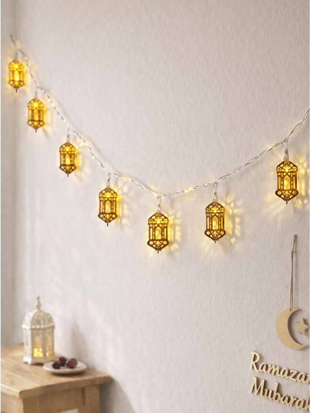 Pembe Ramazan Temalı Kandil Fgürlü LED Işık – Sıcak Sarı Işık 2 m