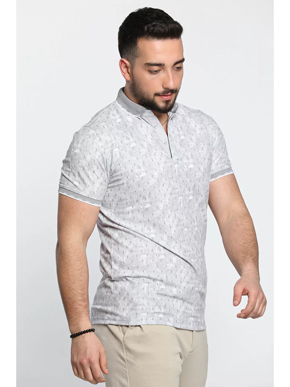 Gri Polo Yaka Yarım Düğme Detaylı Desenli Erkek Tişört-1