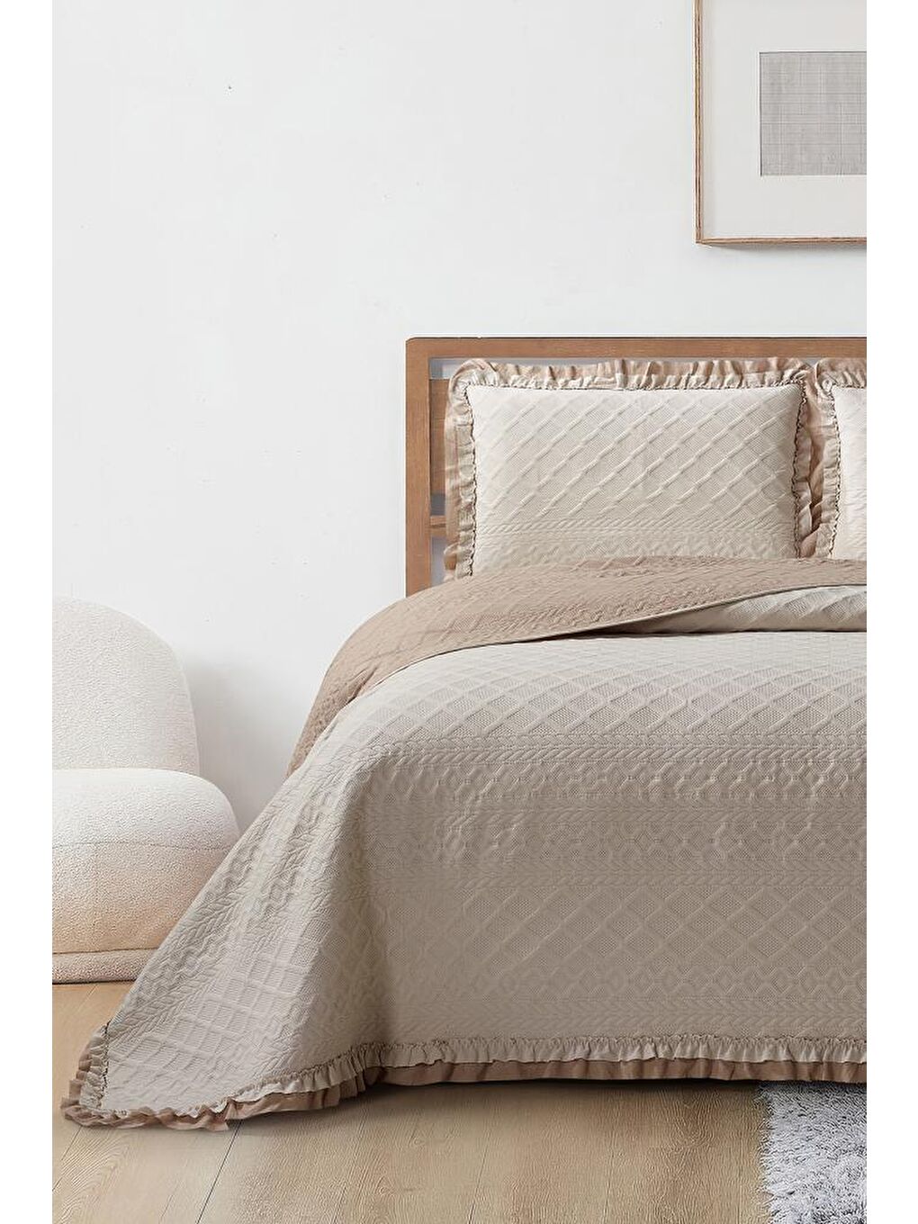 Karışık Roma Elyaf Dolgulu Çift Kişilik 240x260 Cm Yatak Örtüsü Bej
