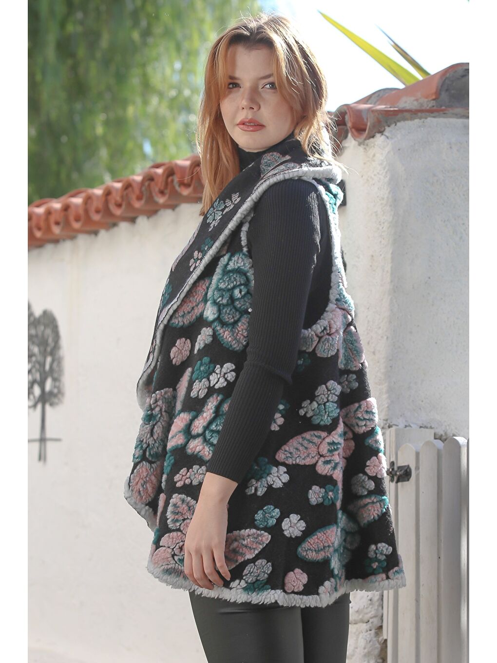 İtalyan Siyah Şal Yaka Kolsuz Çiçekli Casual Keçe Kumaş Dokuma Yelek 87 66-1