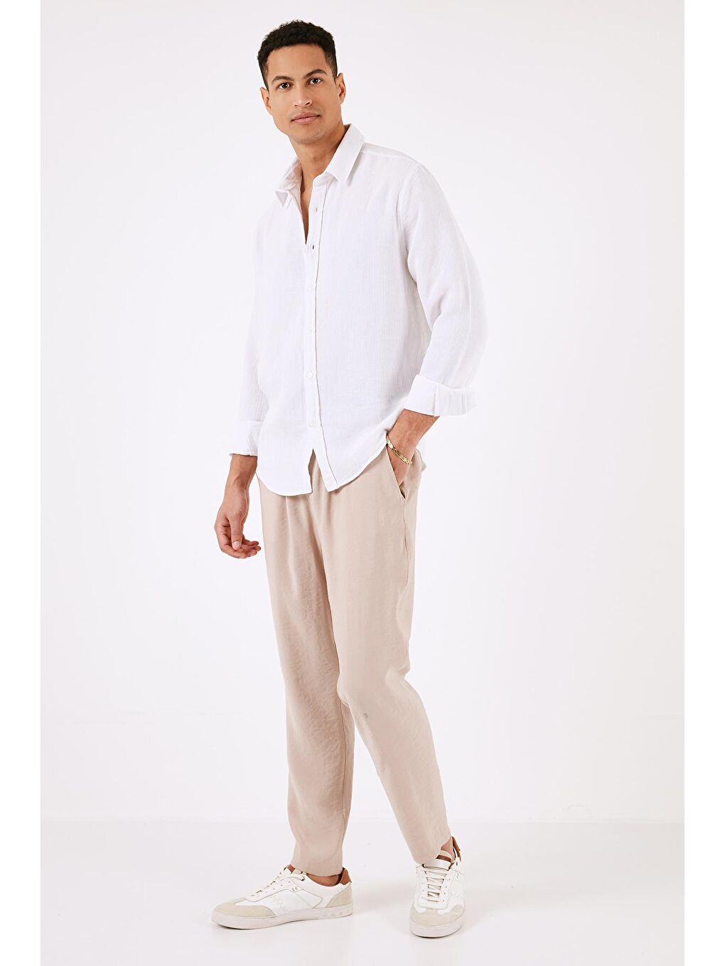 Bej Elastik Bel Bantlı Cepli Regular Fit Yazlık Erkek Pantolon CF24S617952-1