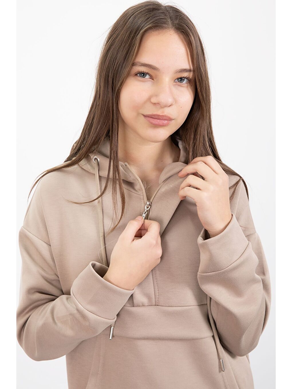 Bej Yarım Fermuarlı Kapüşonlu Kız Çocuk Geniş Paça Eşofman Takımı 23407-1
