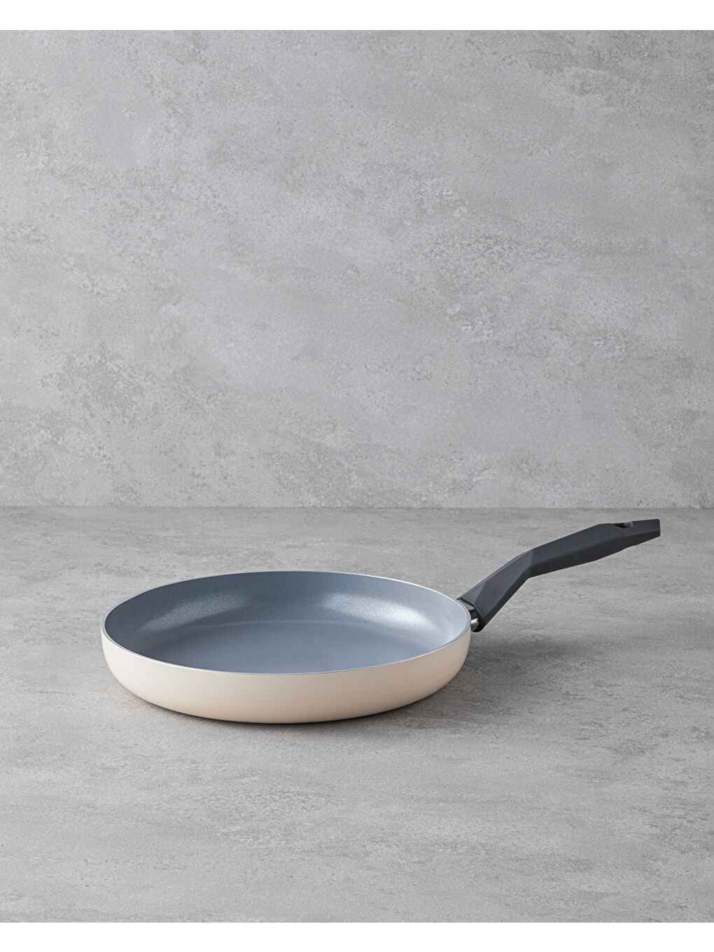 Ekru Prego CeraWell Tava 28 cm Krem