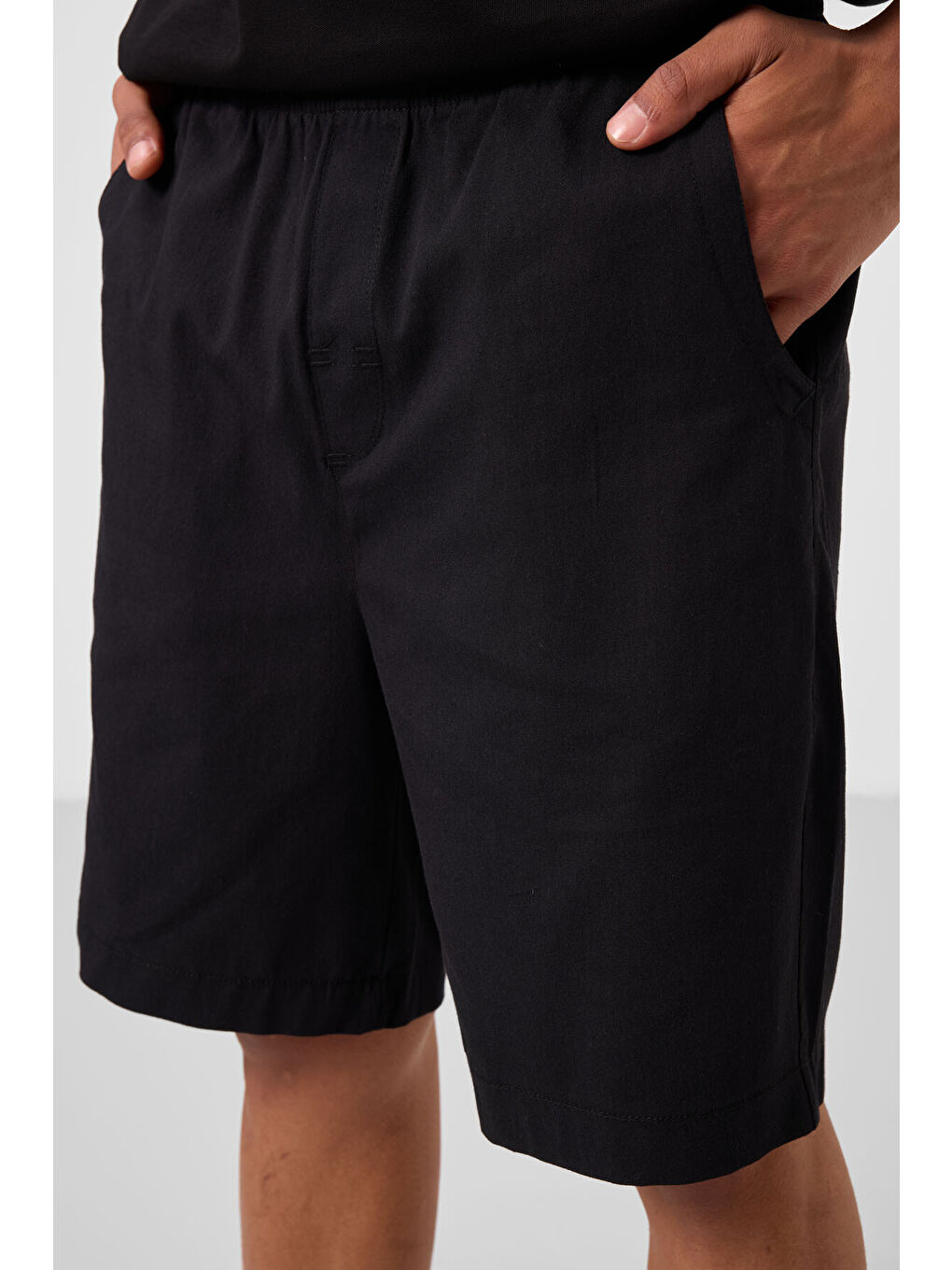 Siyah Standart Fit Dokuma Hafif Esnek Chino Erkek Şort - 81293-3