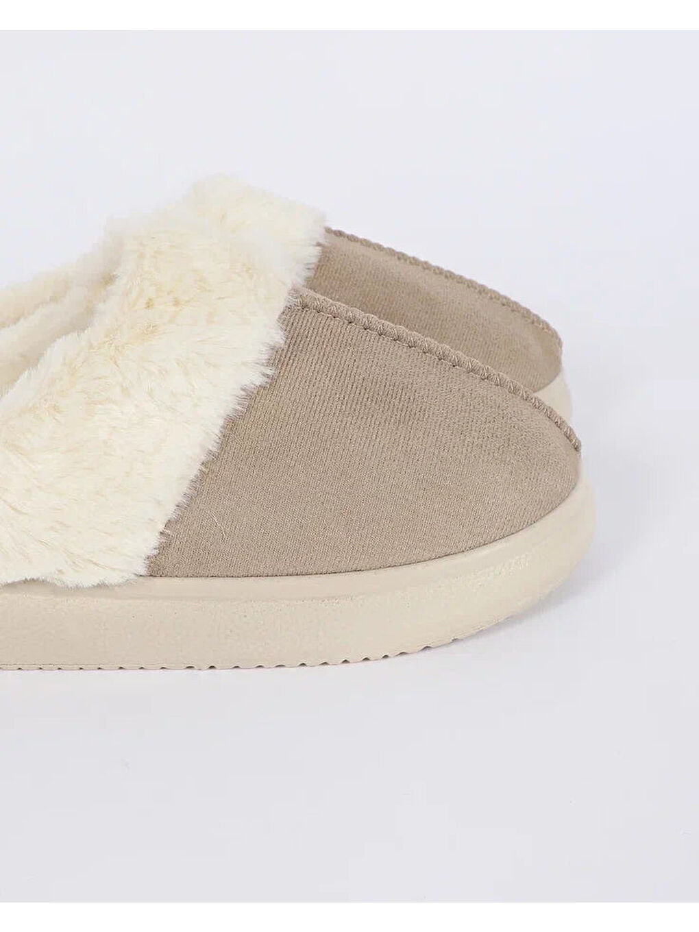 Bej Kadın Kürklü Ev İçi Ayakkabı - FUZZY-2